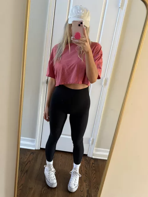 Zoom for the 🐪 toe by Ashleefxxt