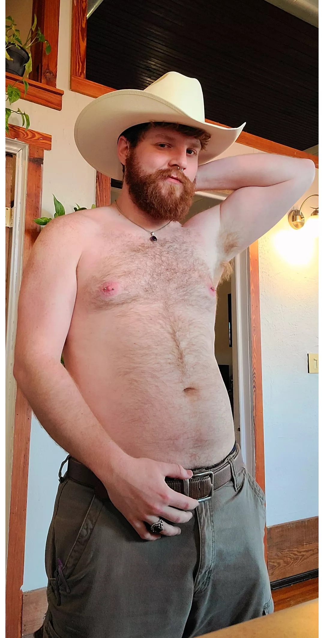 (25) Hey, I need some good hands today. You up for it?  posted by kaderedstone