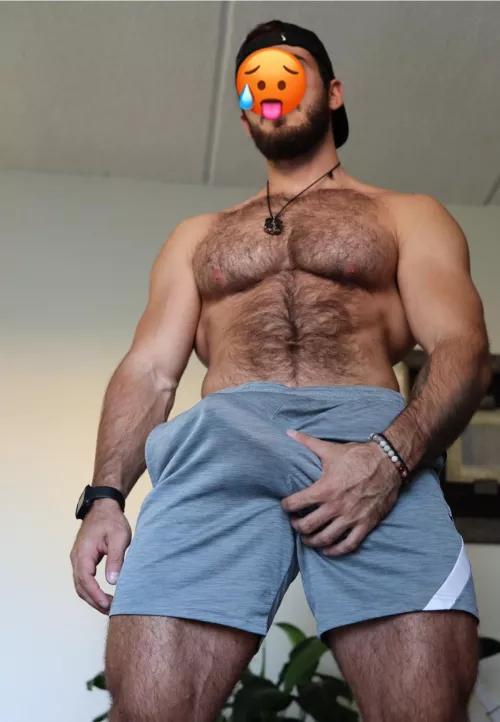 29 dominant looking for submissive men. Snap: domdom20244 by Pitiful_Tart2937