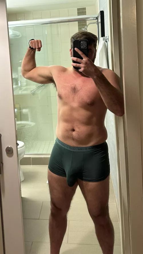 Any love for the dadbod? by Donkeywithnofarm