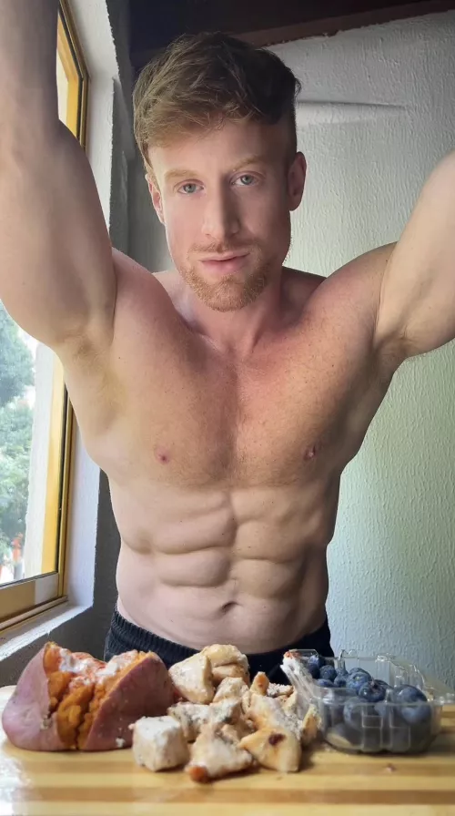 Attempt at a breakfast thirst trap 😂 is it working? by timjamesfit