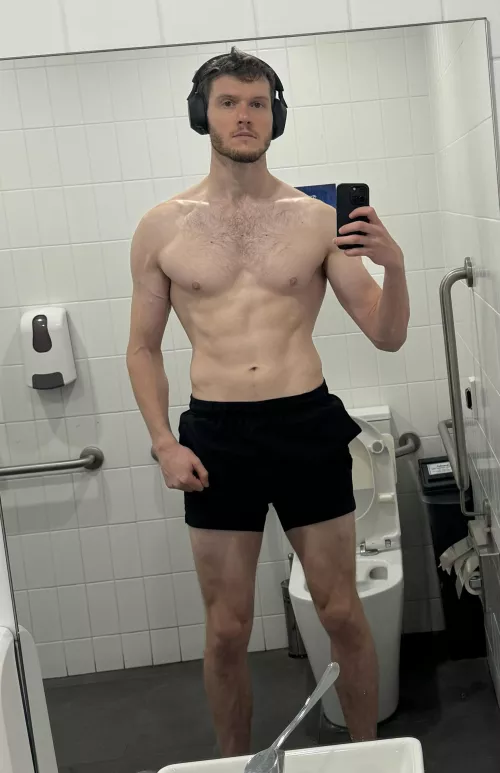 Back in the gym by primebull