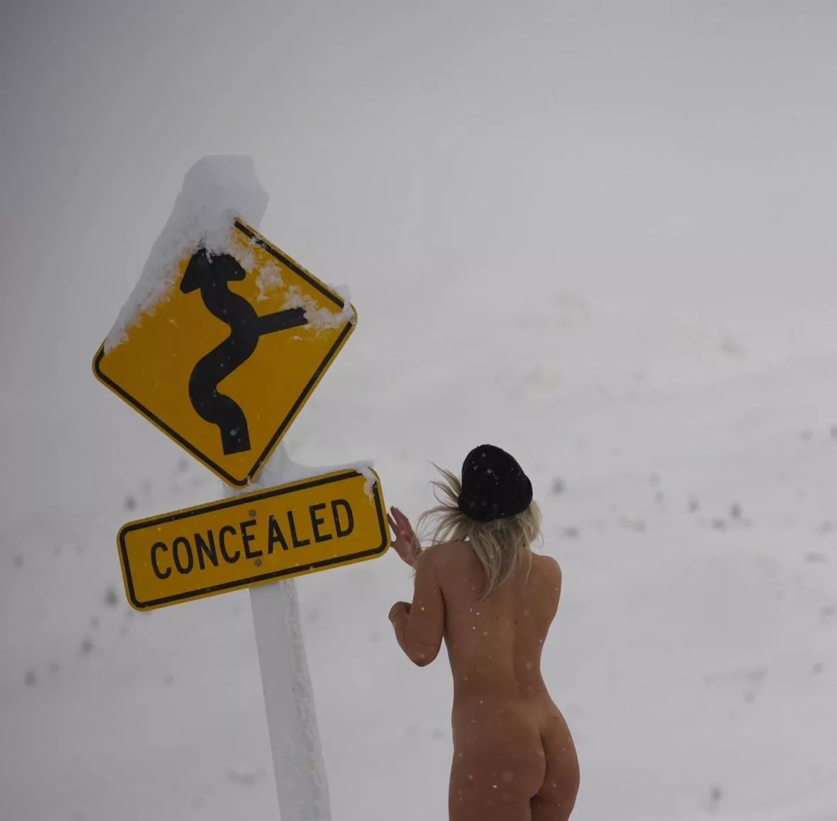 booty tanlines hanging on for dear life this winter  posted by keeksuncensoreddd