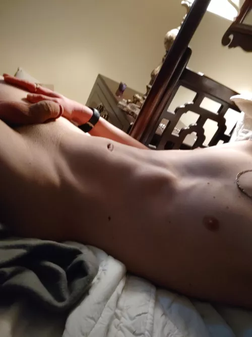 Do u like my shaved runners body?  by Al3xandritee