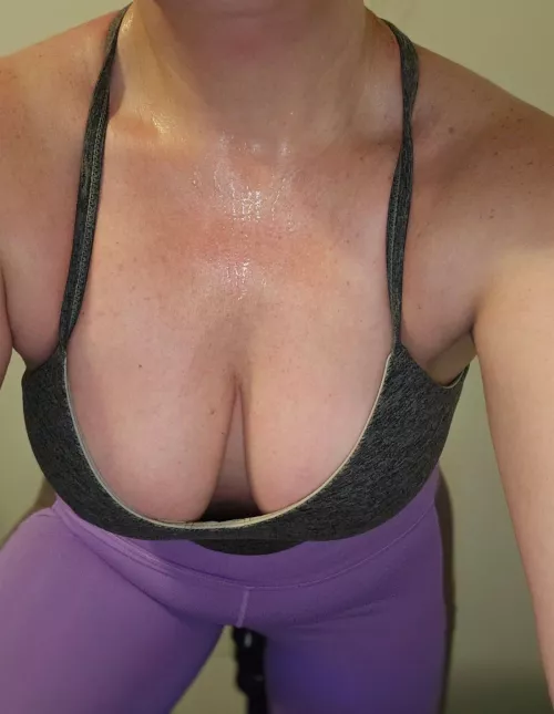 Do you think I was distracting in today's spin class? 😏 (F) by The_Wife_Show