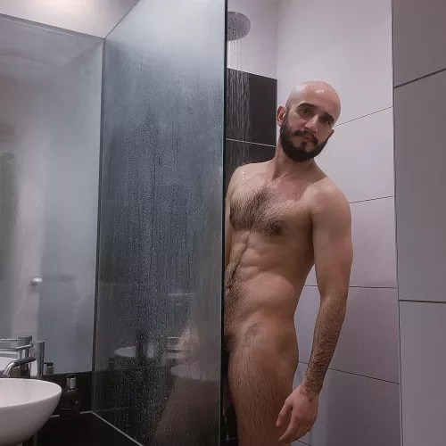 Don't be shy, there's enough space for you too. by DanteVegaOF