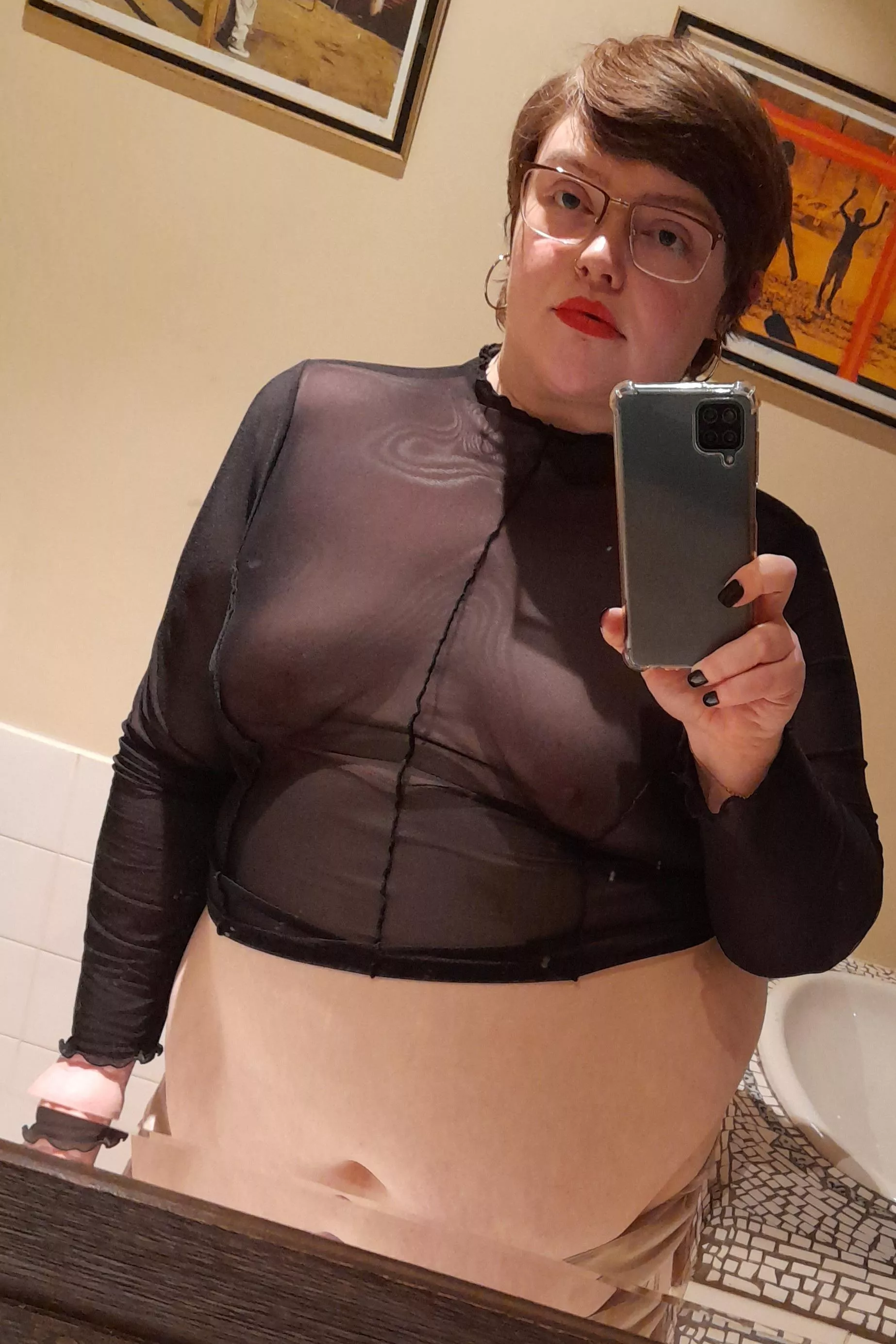 Hi 🥰🖤 posted by ellen_ripley_