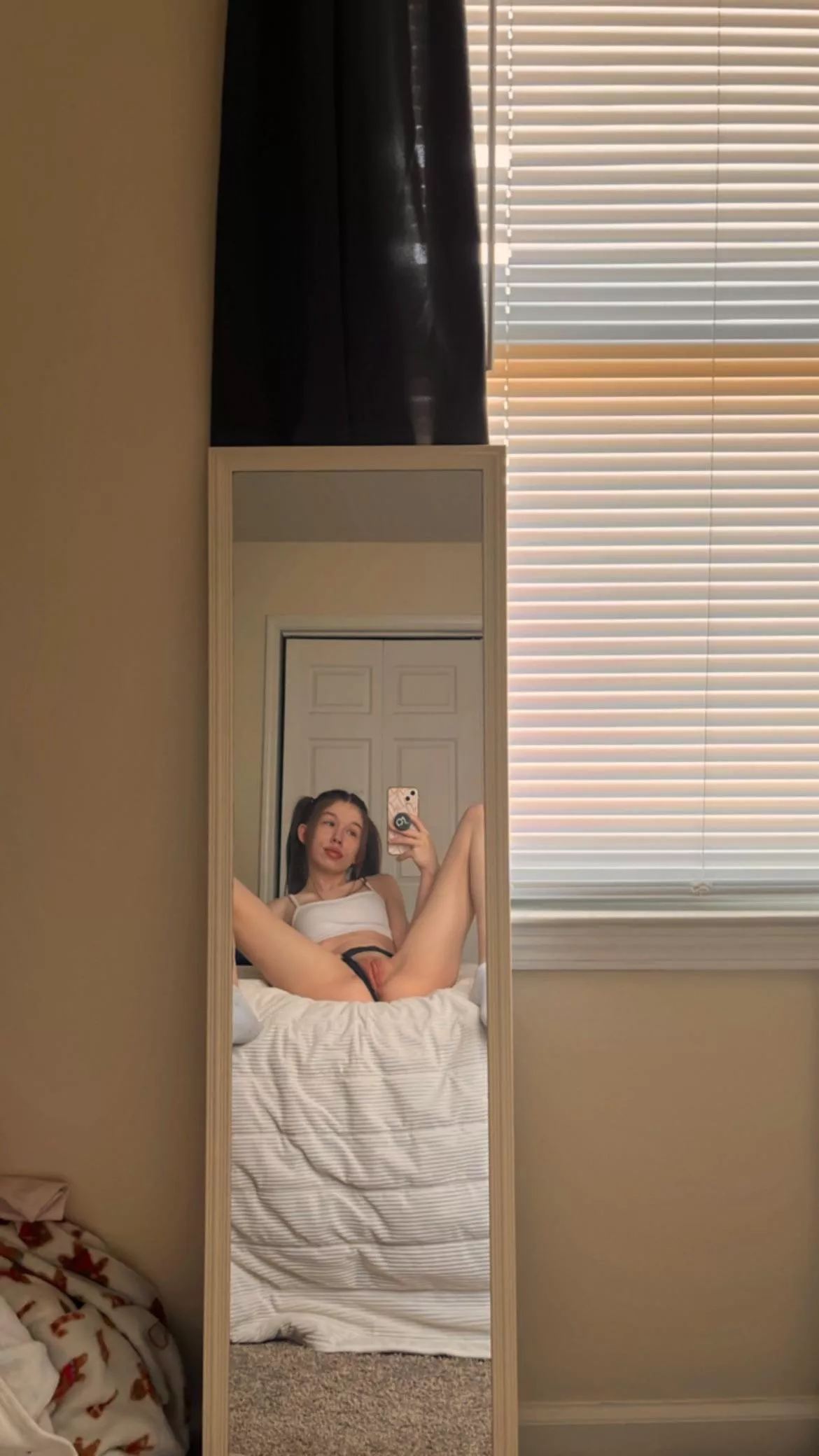 hot & ready like lil caesars…  posted by mommymadiiii