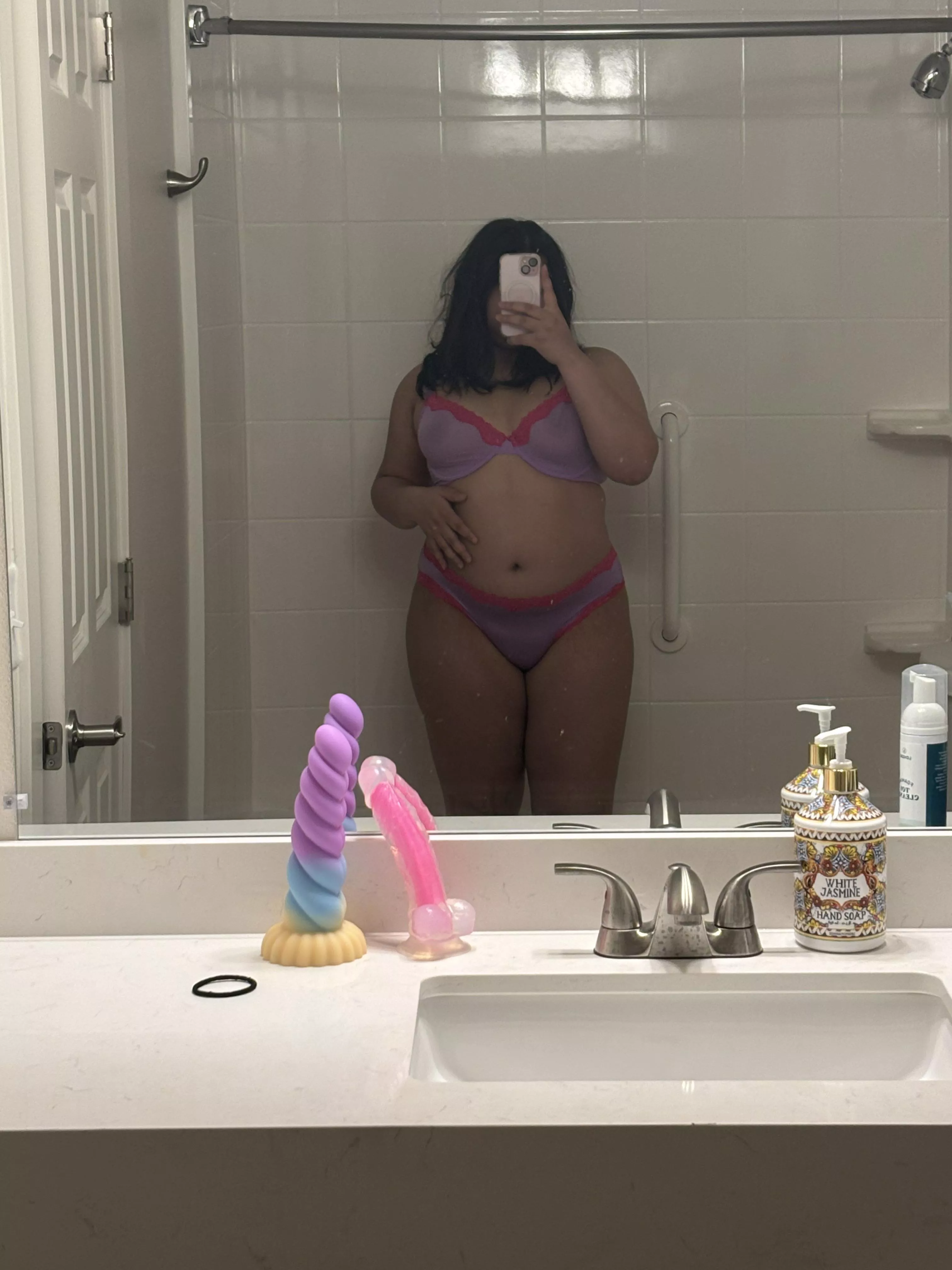 How’s the set? :3 posted by naughtywhorechata