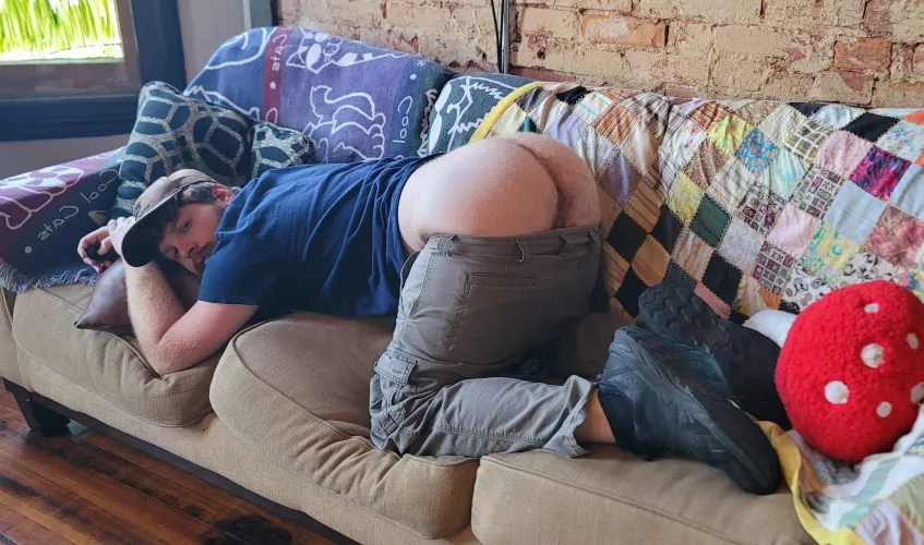 I know, my shoes are on the couch. I felt wild today.  by kaderedstone