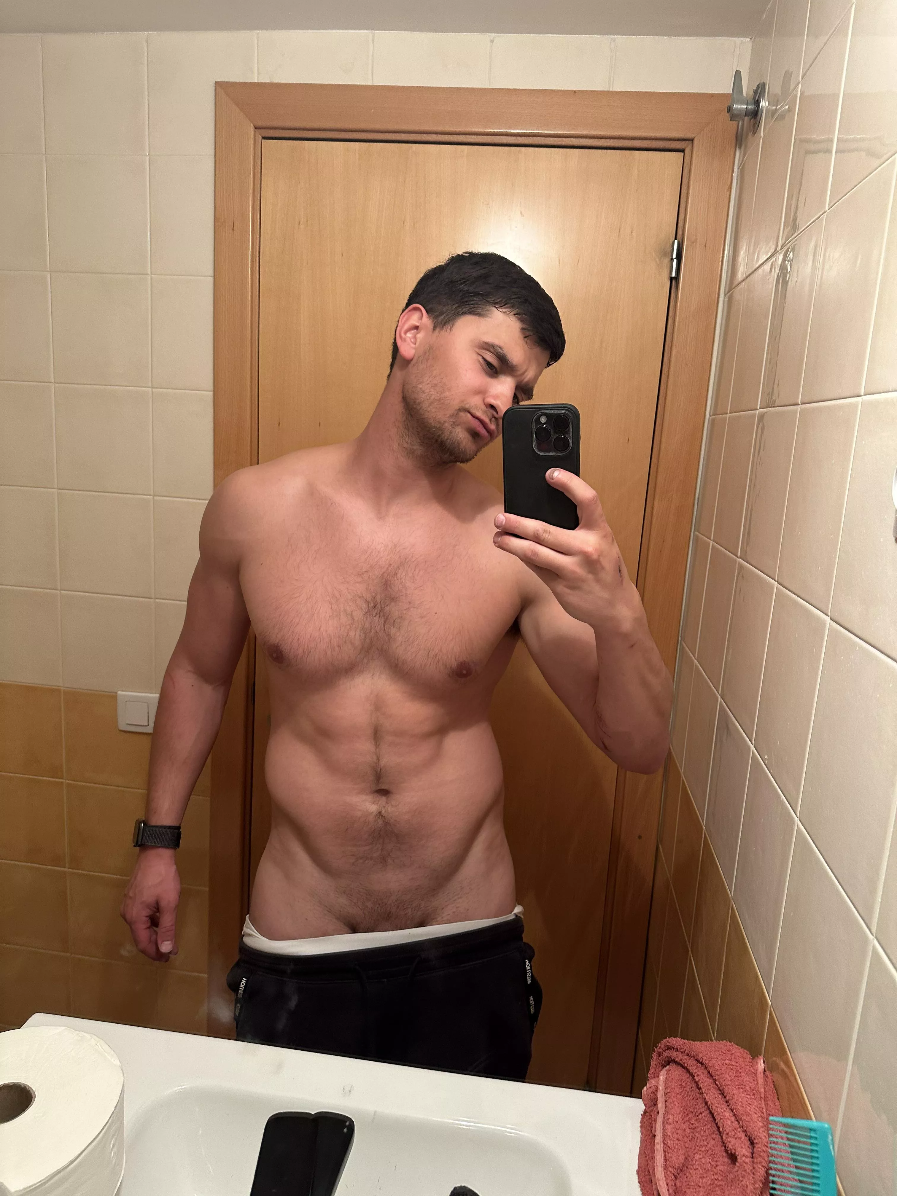 I think I can be welcome here, right?🤞🏼🤞🏼🤞🏼 posted by realisiwak