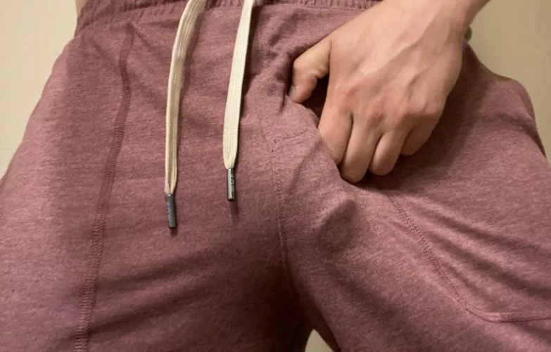 Just another bulge by hornyandbackagain