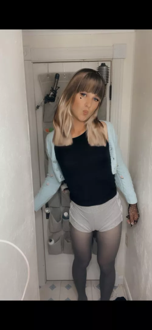 Just became single and my girly side wanted to come out by kittykatkissmykat