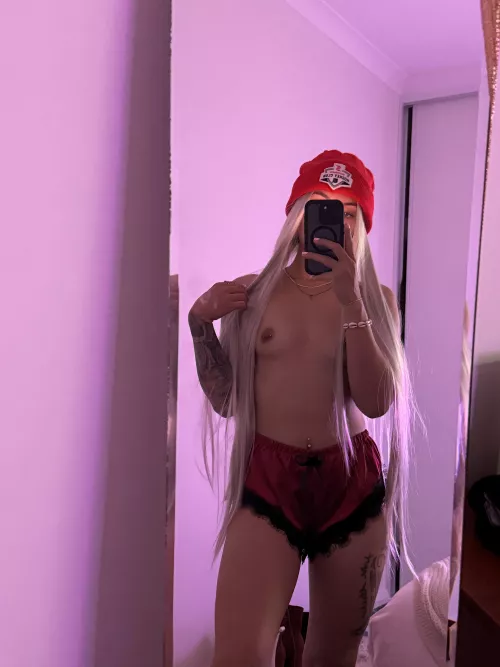 Let me know if I caught your eye by lewis_hidden