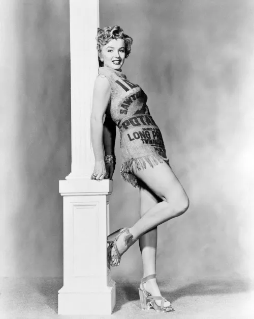 Marilyn Monroe - potato sack dress (1951) by UncleSquiffy