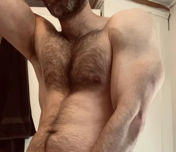 My first post here was met with such a warm welcome that I think I’ll start taking more pics like this 😊 by flashbangerr