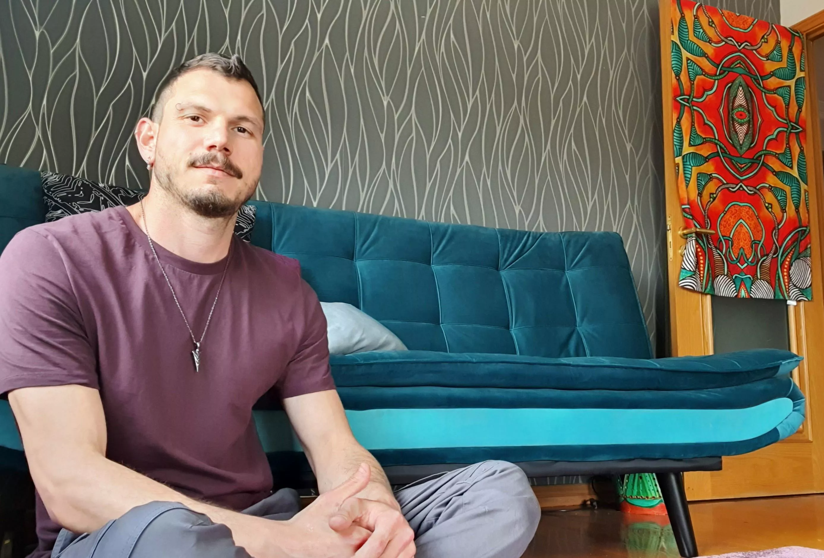 New apartment, new hair cut :)  posted by Sudden-Guarantee-653