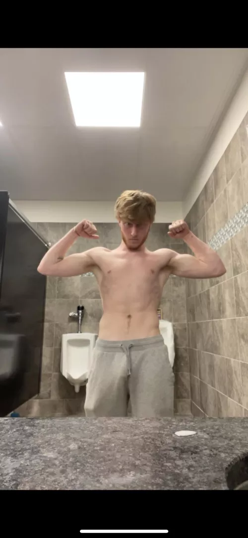 Planet fitness lighting 🚩 by Cold-Narwhal-8762