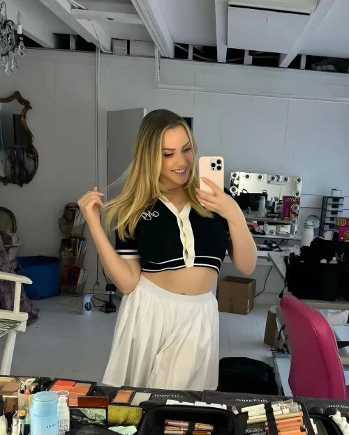 She lost weight by Any_Conclusion_1605