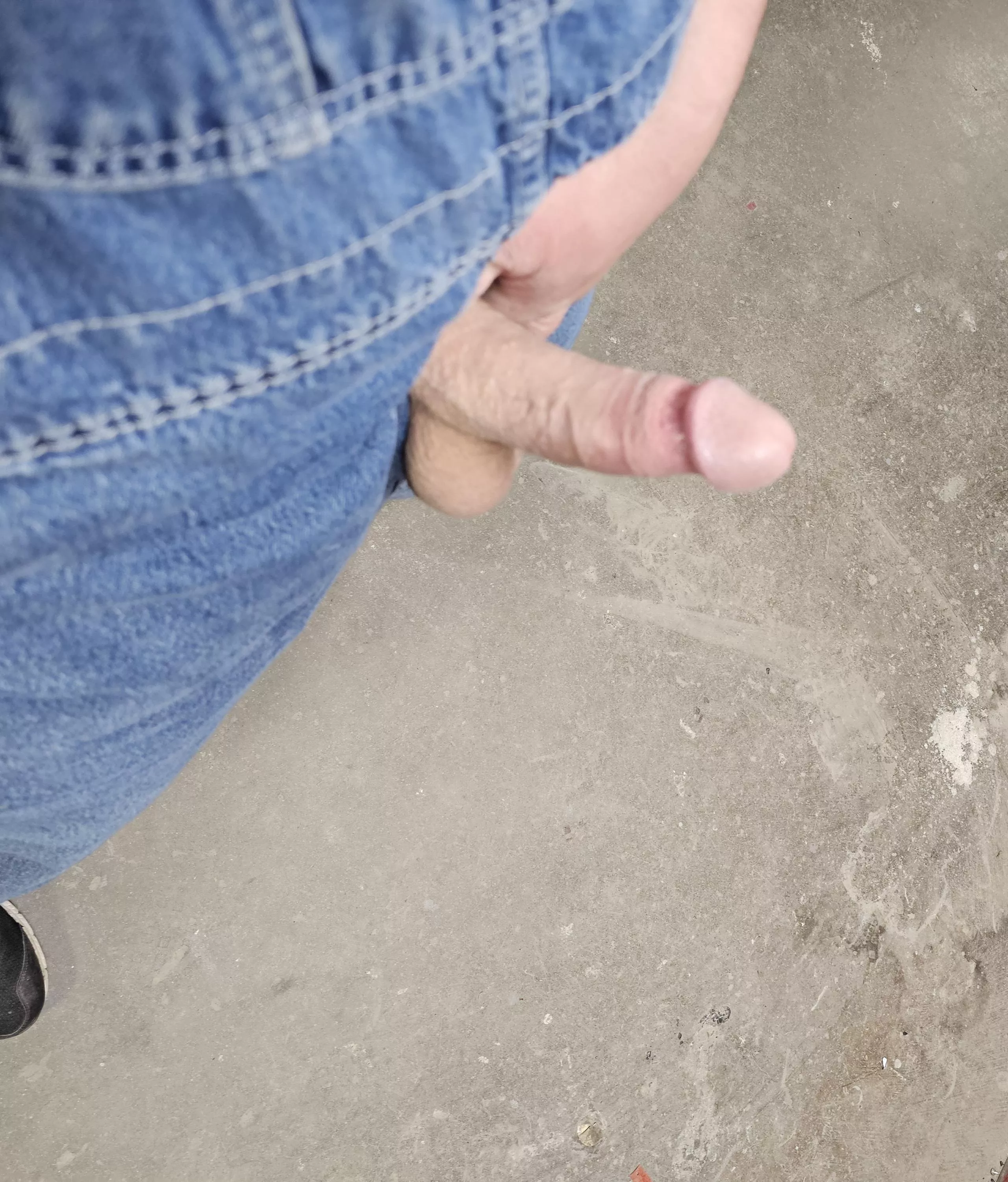 suck me in the shop? posted by shadyj88