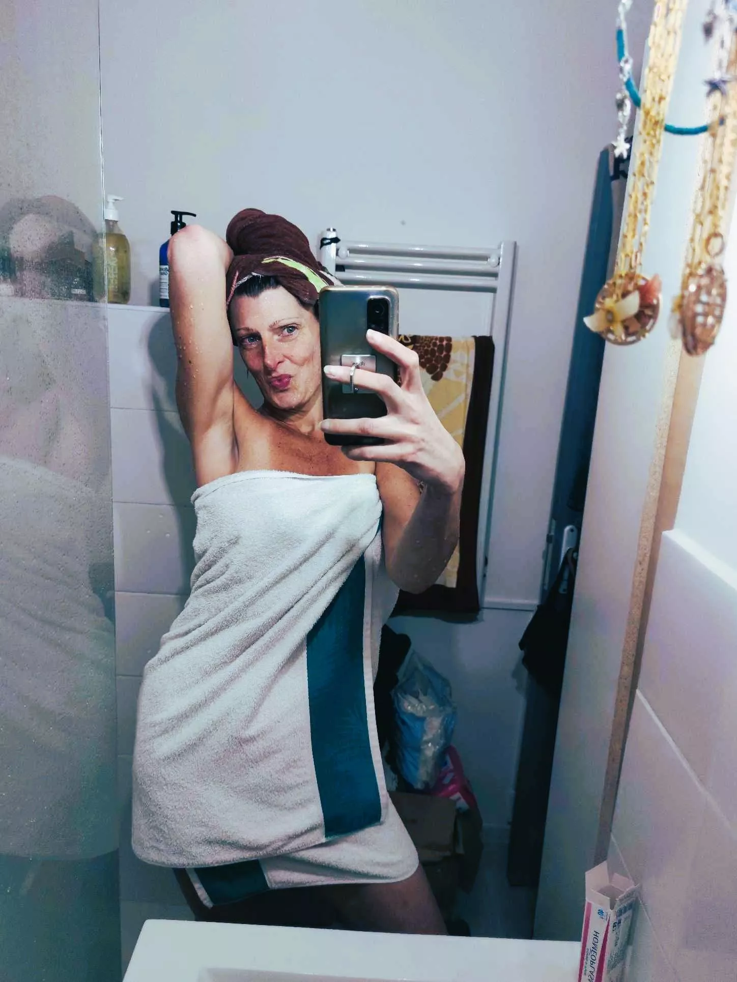 The moment after the showing ^^ posted by Cassandra-Lust