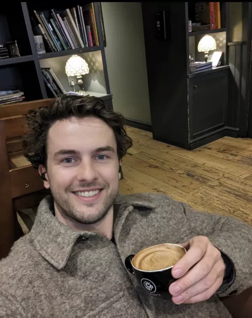 Who likes teasing in public ? [M] by Old-Contribution2960