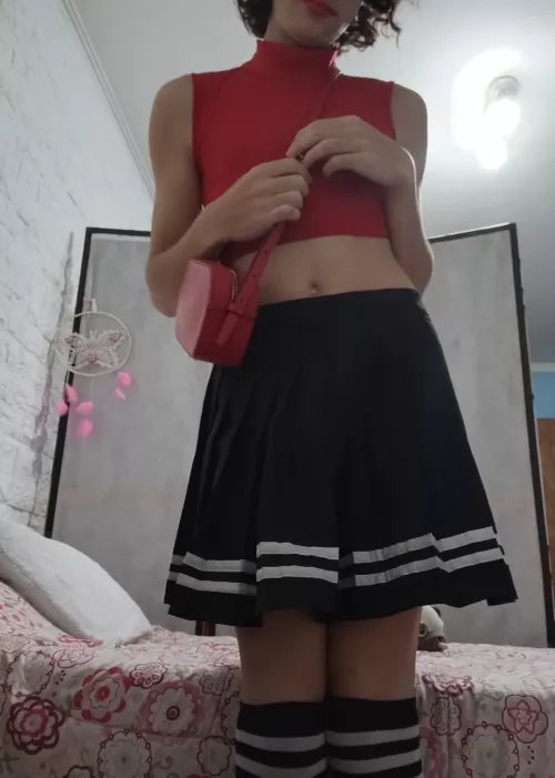 Who wanna hang out? >~< by Marytrap_UwU