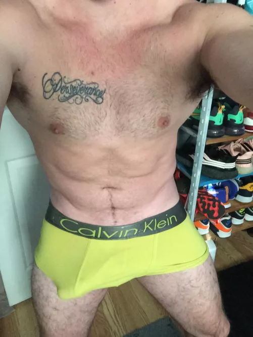 Woke up half hard, upvote if I should finish the job and post it by morningstah