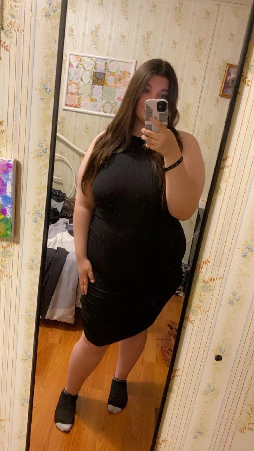 Would you say no to a body this curvy and voluptuous? posted by Time_Blueberry9030