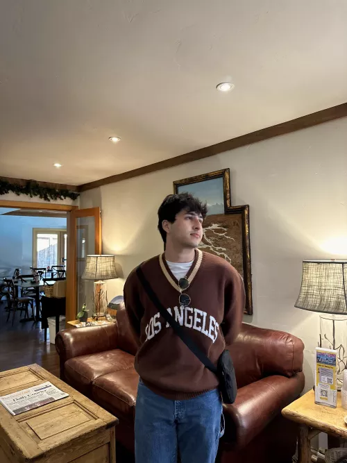 [22] I am starting to really like brown tops haha by in2folklore