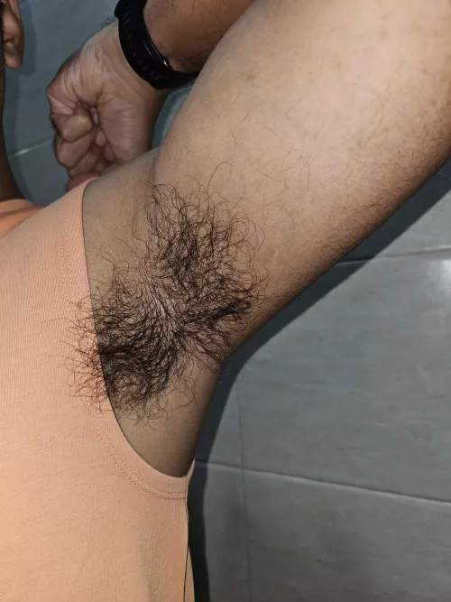 32M - what would you do to my pits? by exposedguypits