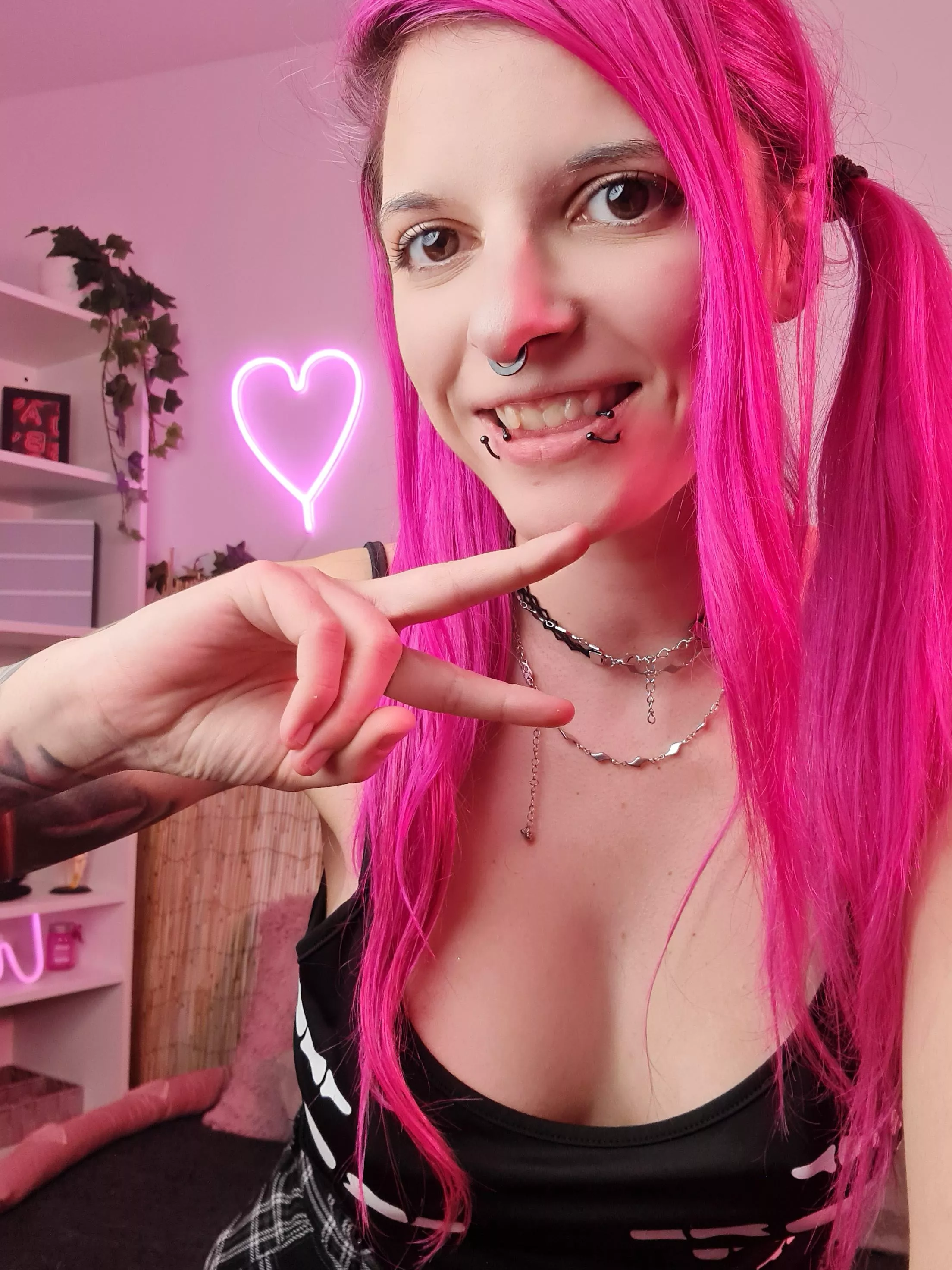 Another picture from me. Hope you like it posted by EmmileinO