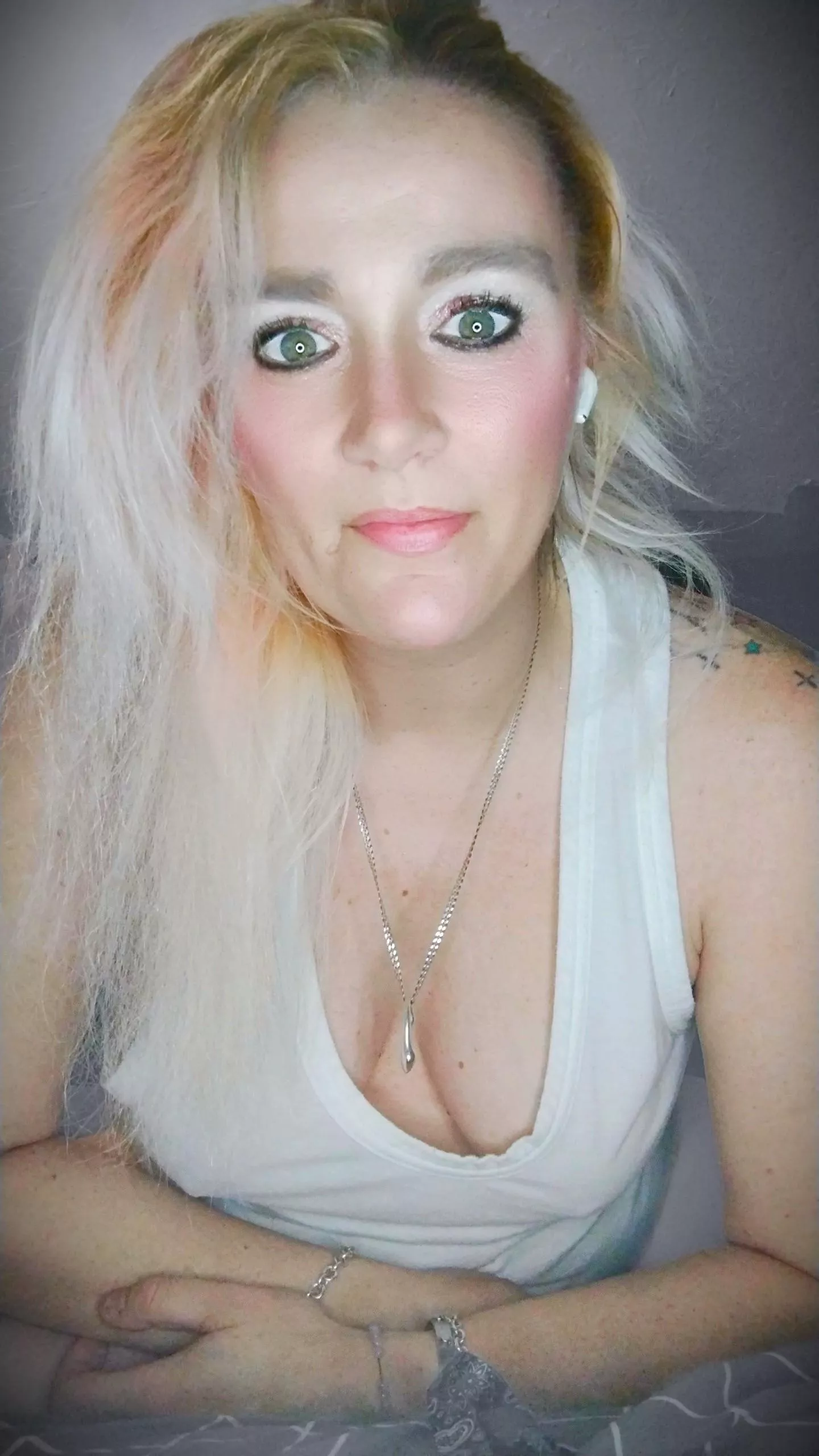 Braless blonde posted by Bulky-Bank-6063