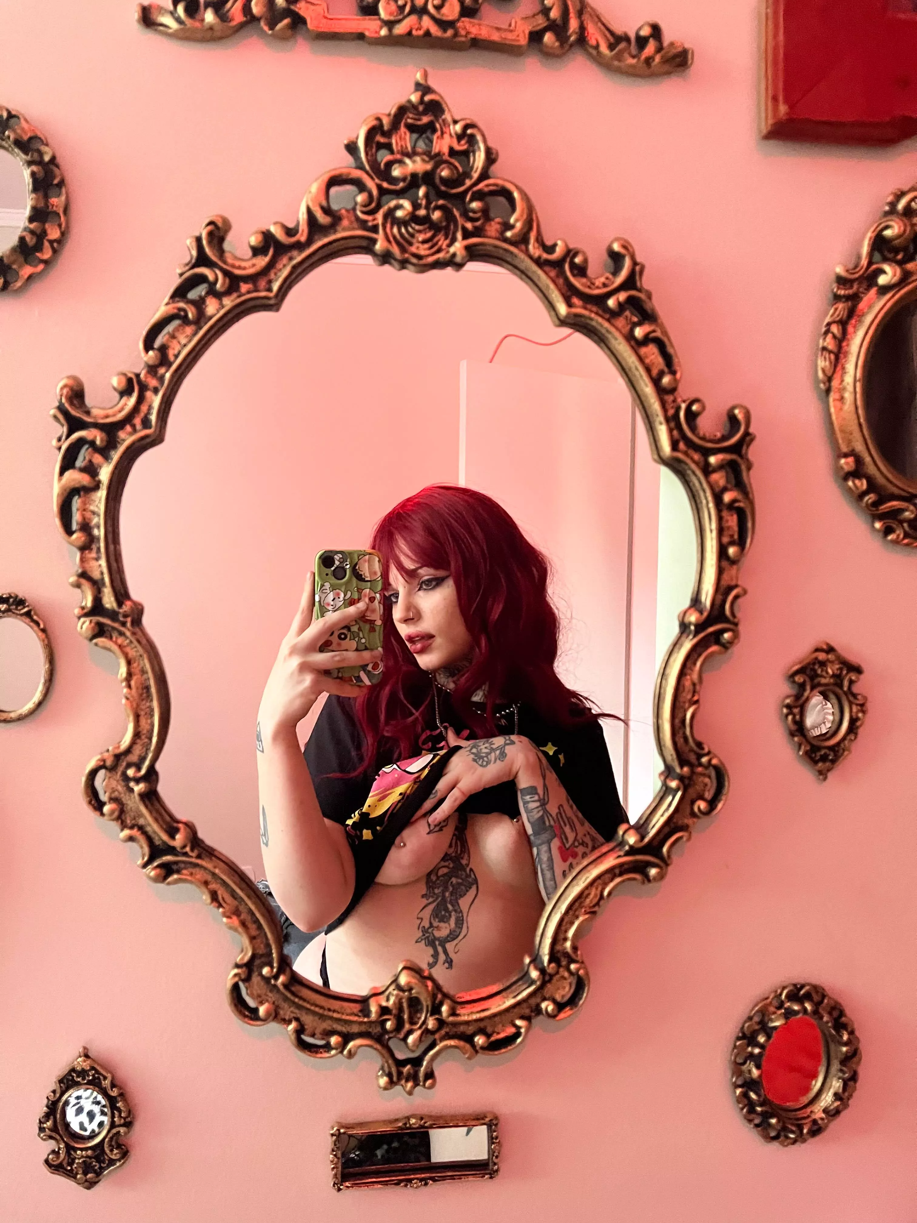 did i make you look? posted by raven6802