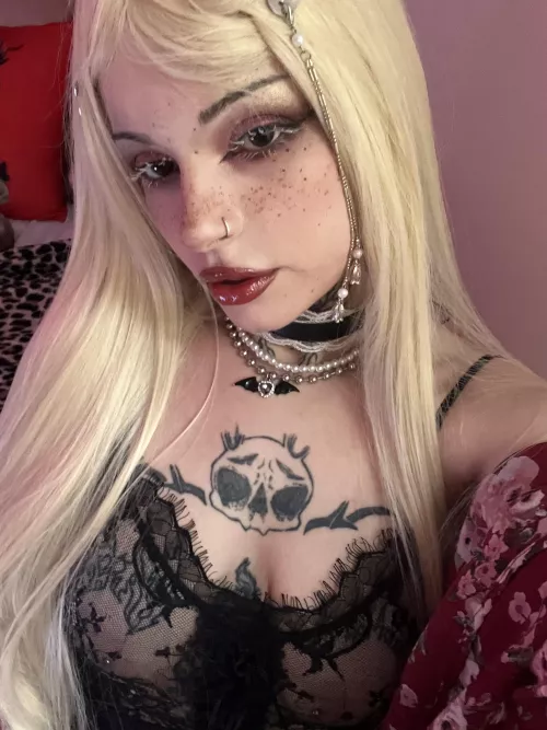 do you prefer trans girls over real ones? by Mantasticles