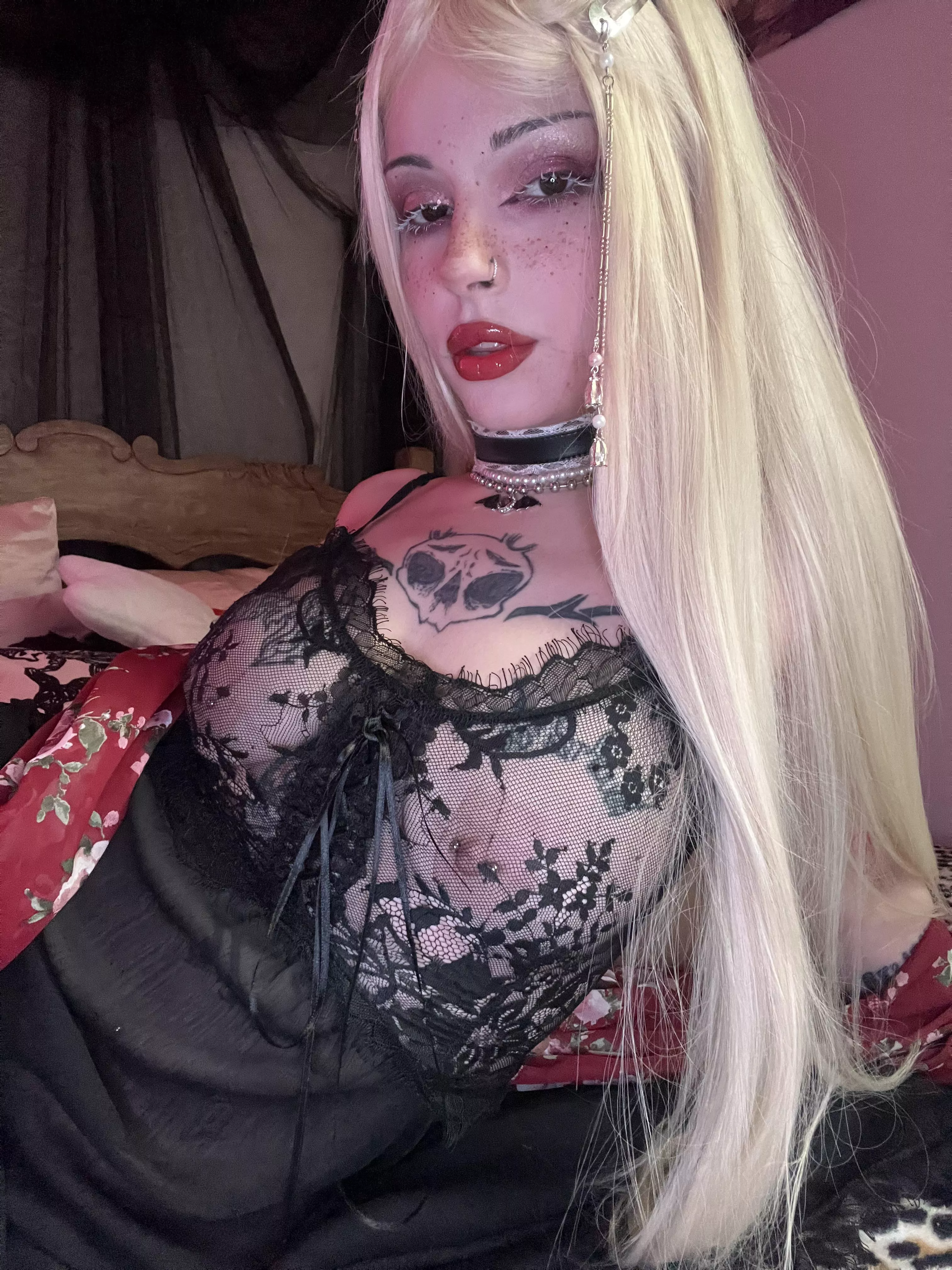 do you think I look good? posted by BlizzardRecruiter