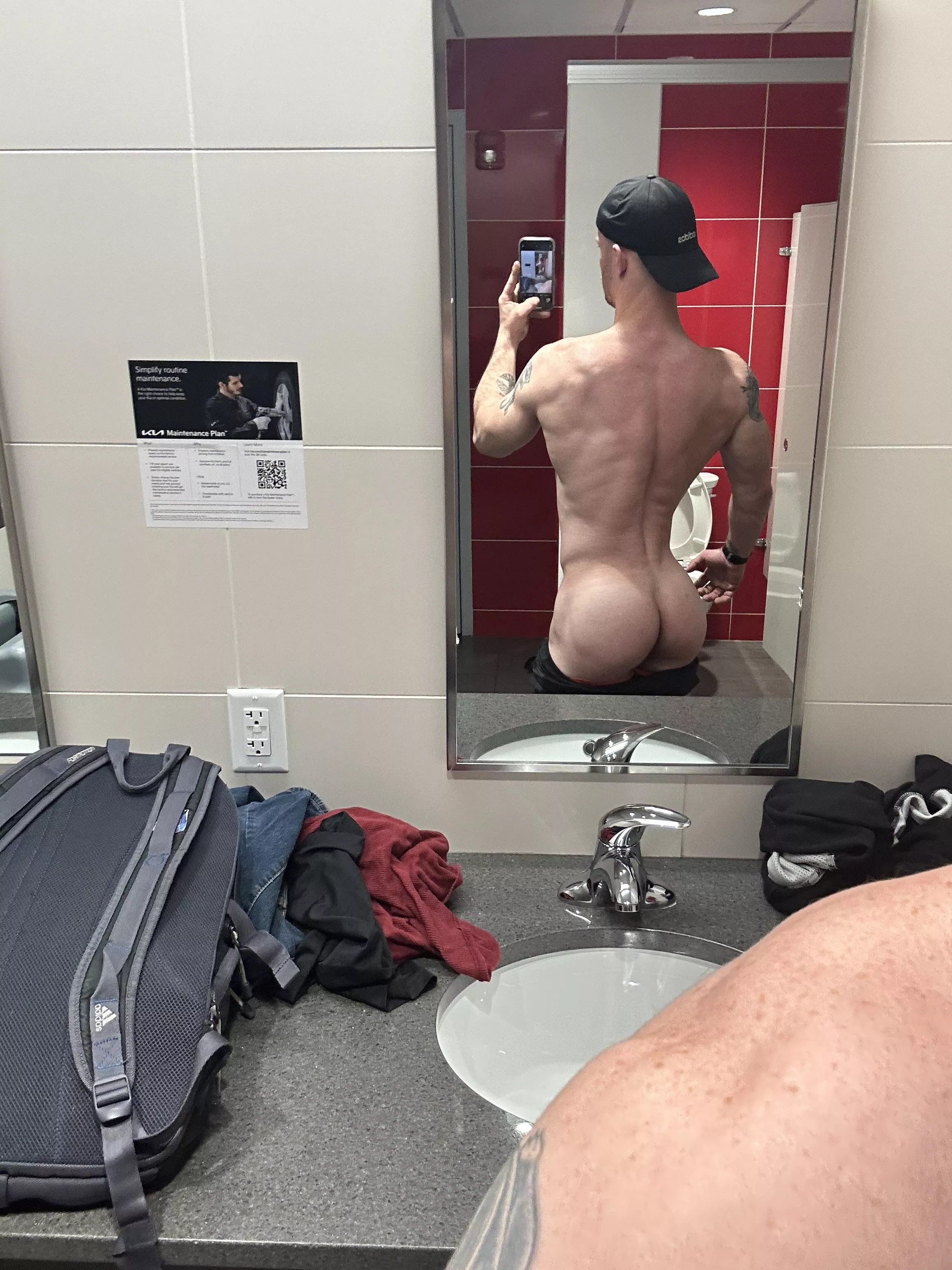 Fill me up in the locker room  posted by littlenicky420