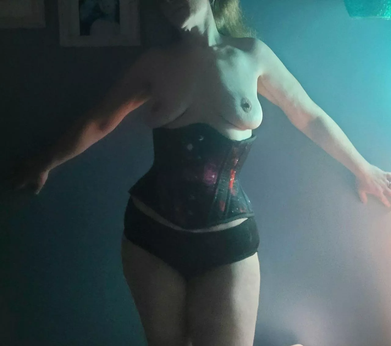 Hello you lovely ladies  posted by east_coast_bi-lady