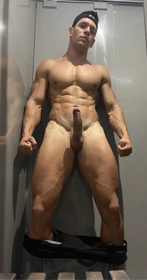 Hey bro today it’s leg day🦵🦵🍆 (30) by Specialist_Chair_225