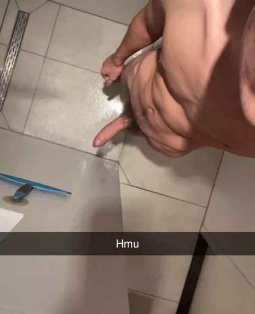 Hunglad200, pic and asl for a reply  by Successful-Fun9813