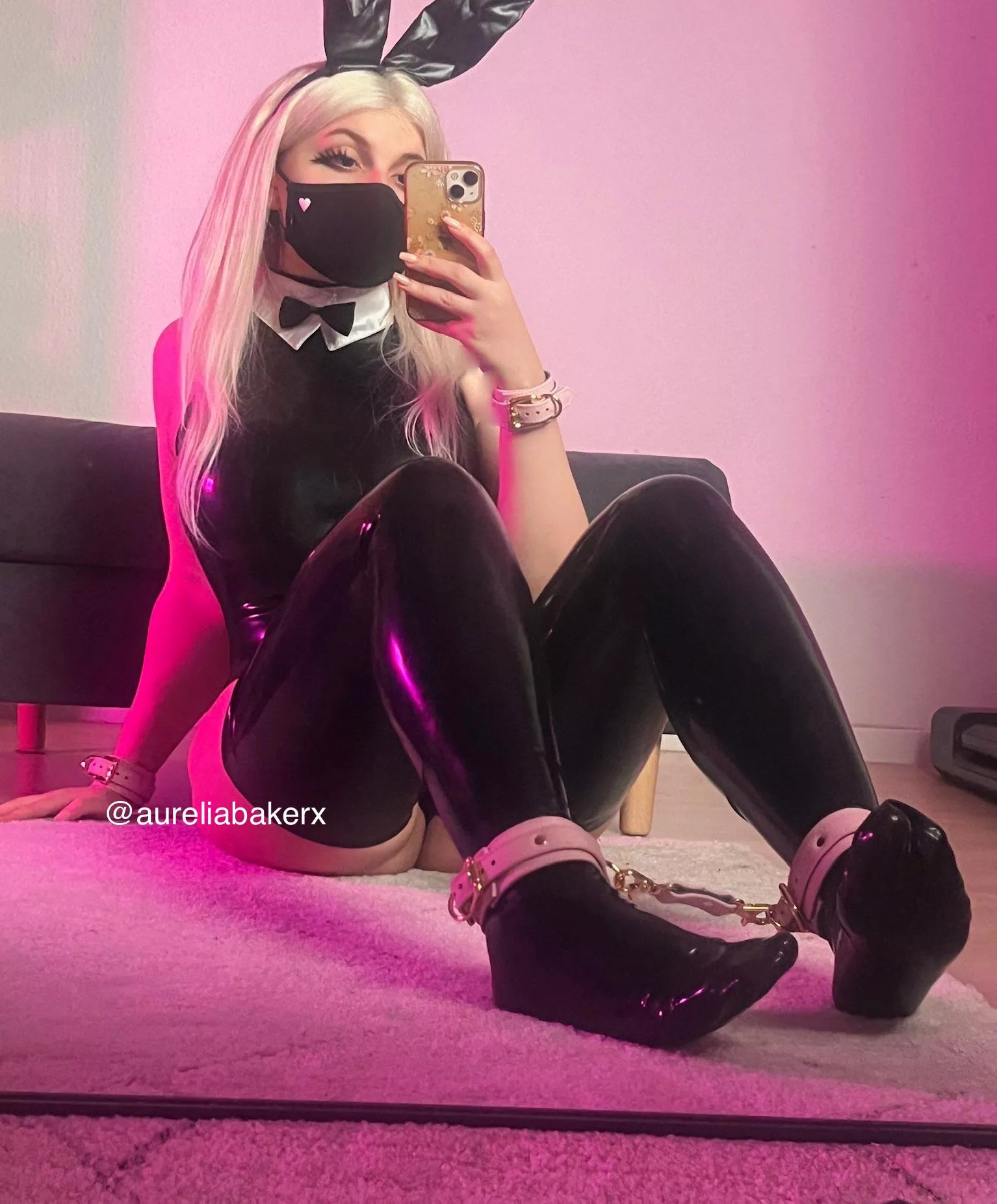 I want to be your bunny!! posted by aureliabakerx