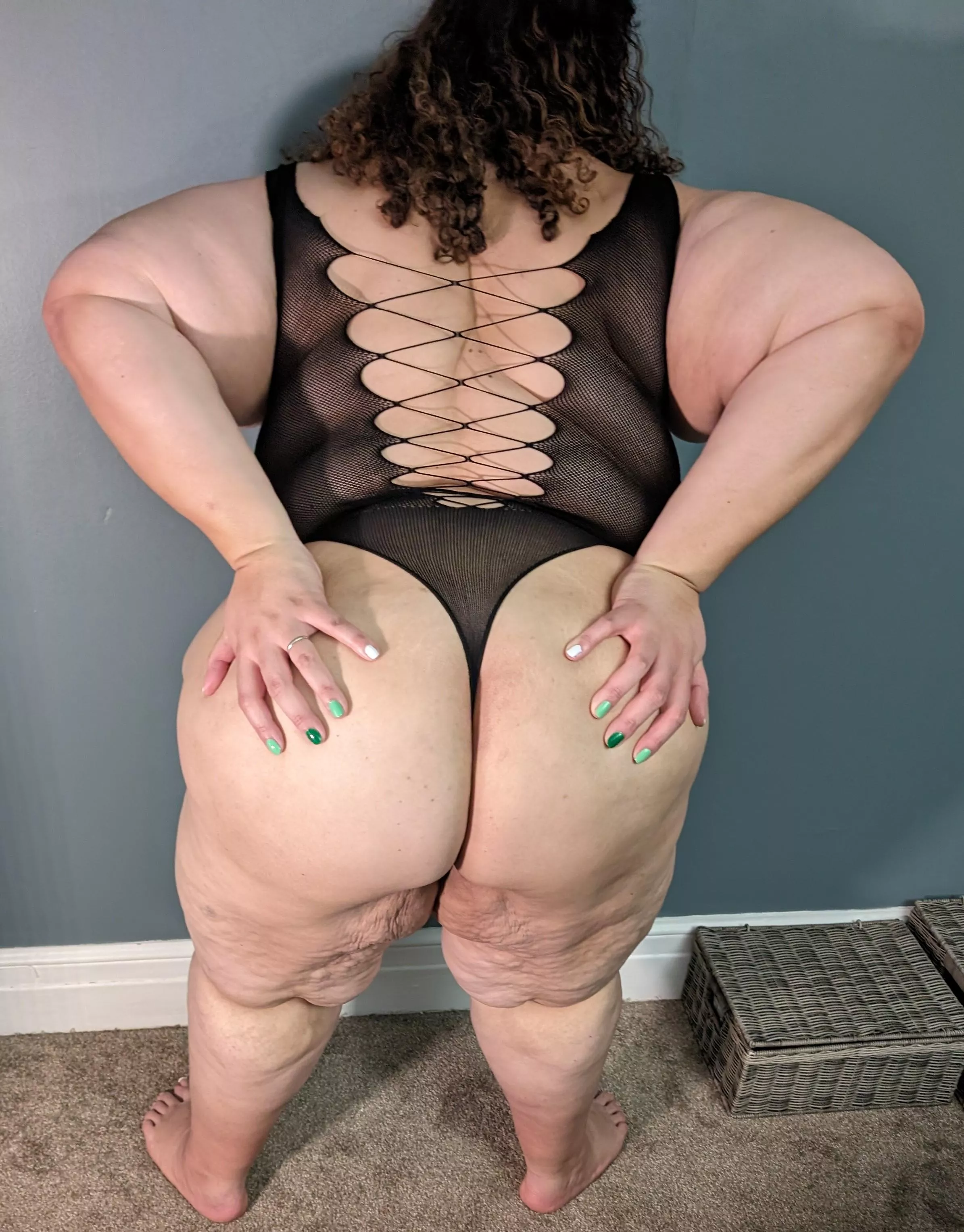 I'm definitely missing a hand print or two on this booty... posted by SwitchNGiggles