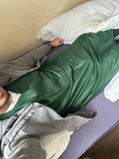 M 21 Muslim feeling slightly horny by Future-Farm4360