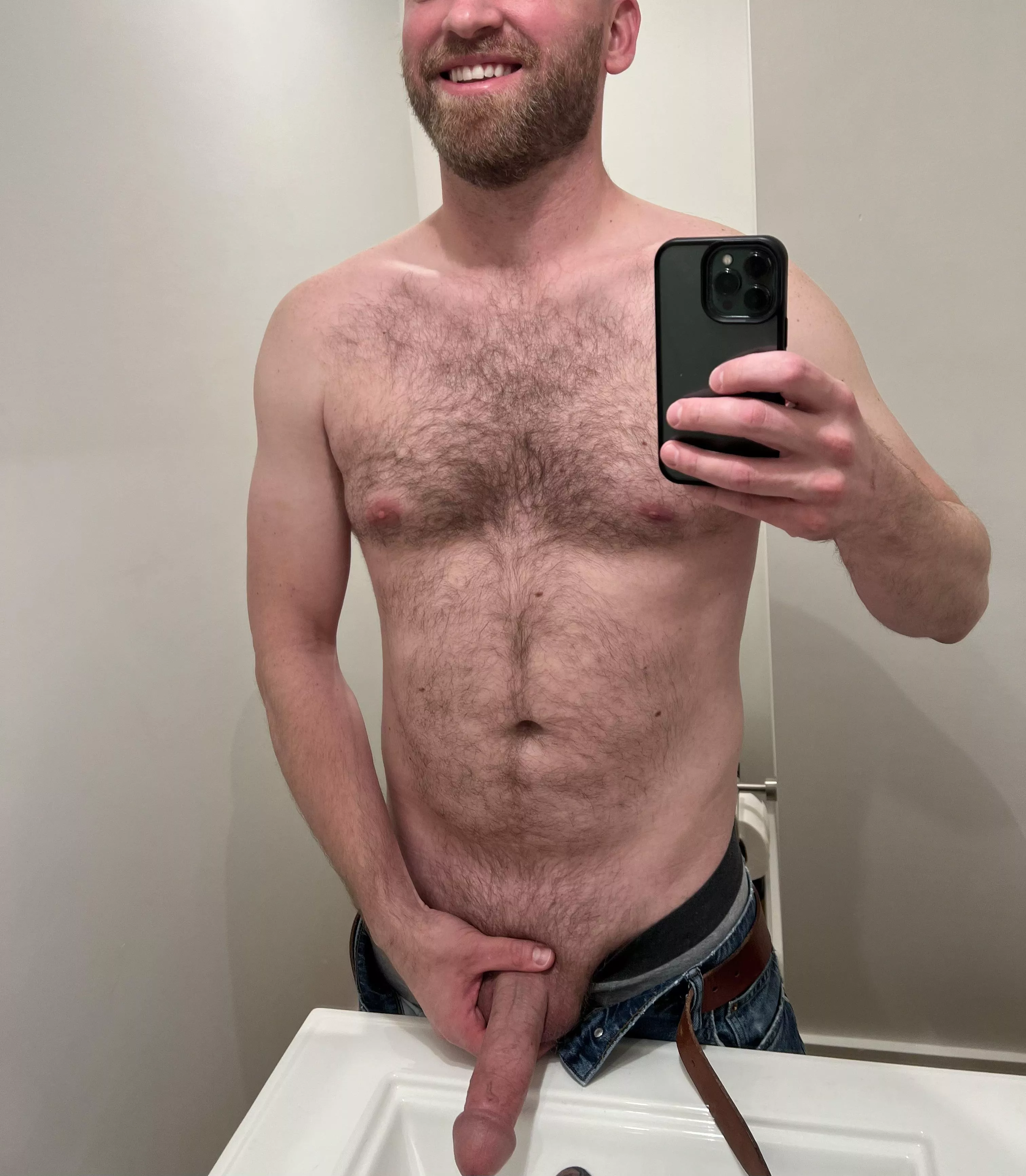 Nearly 40 and still a stupid dumb show off [39] posted by mostdesirableposter