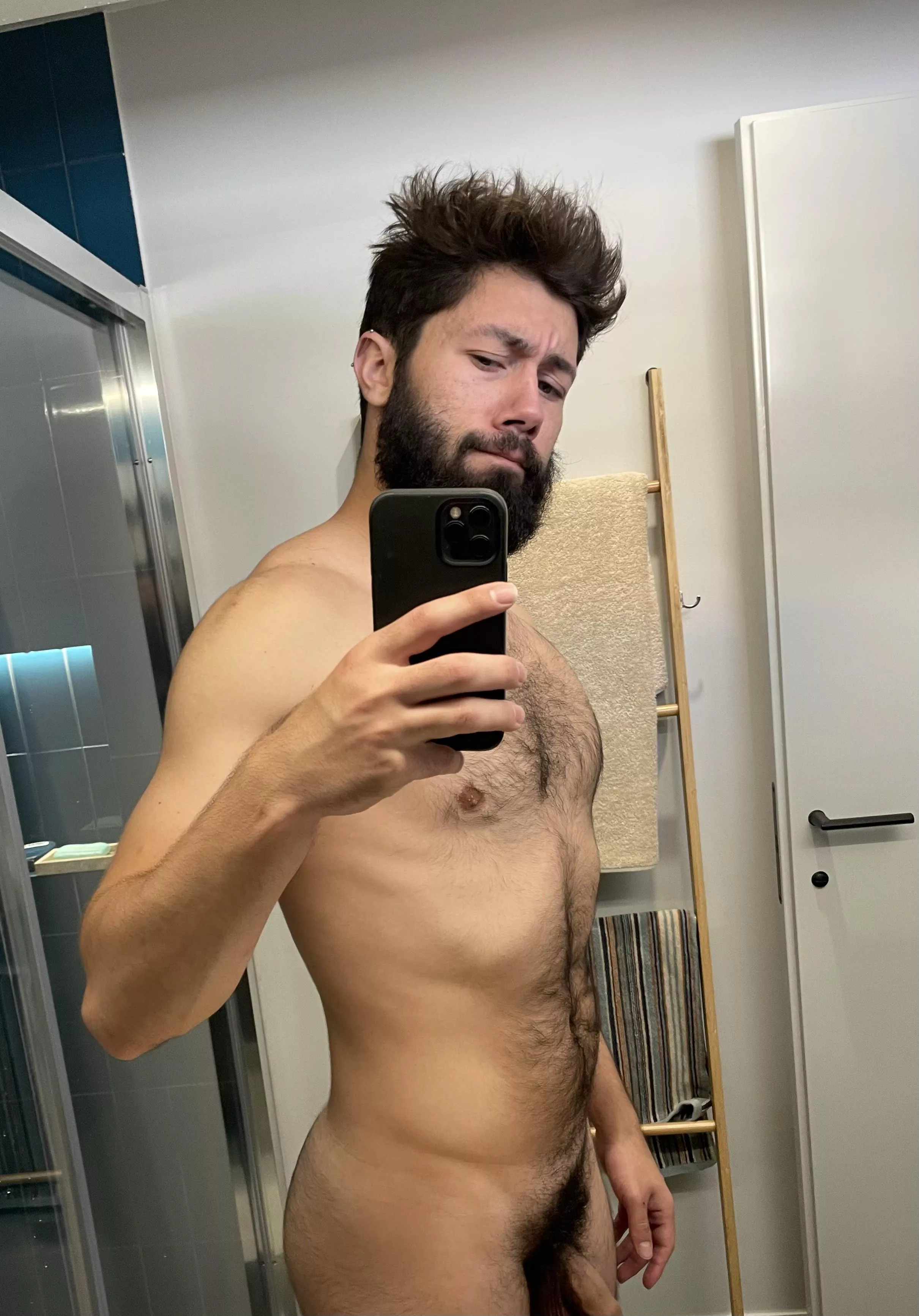 Ran a mile and then weightlifting, who wants a sniff?⚡️ posted by AxlRagnarok