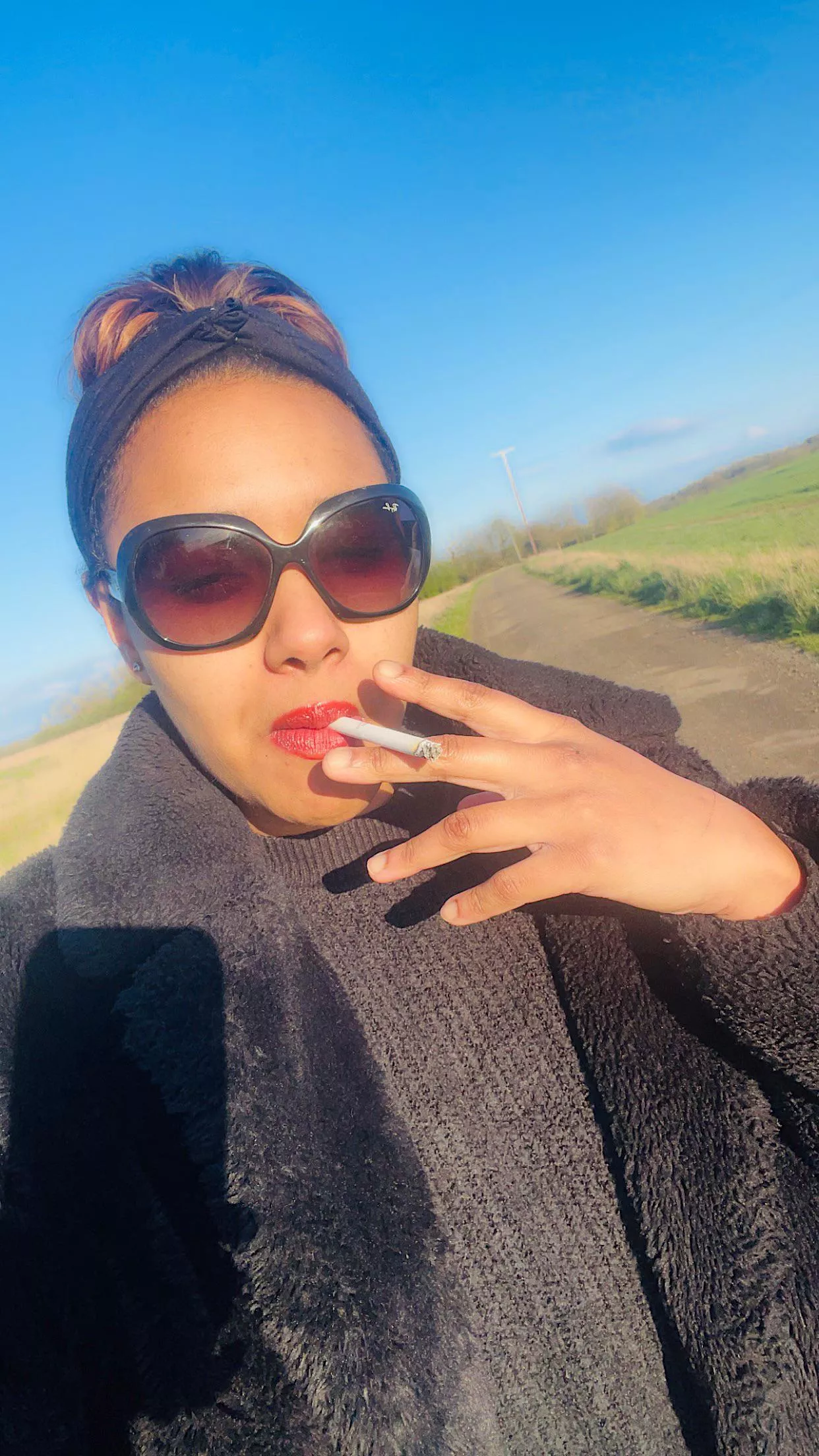 Red lips, warm sun and white tips😍😏 posted by Cheekypeach94