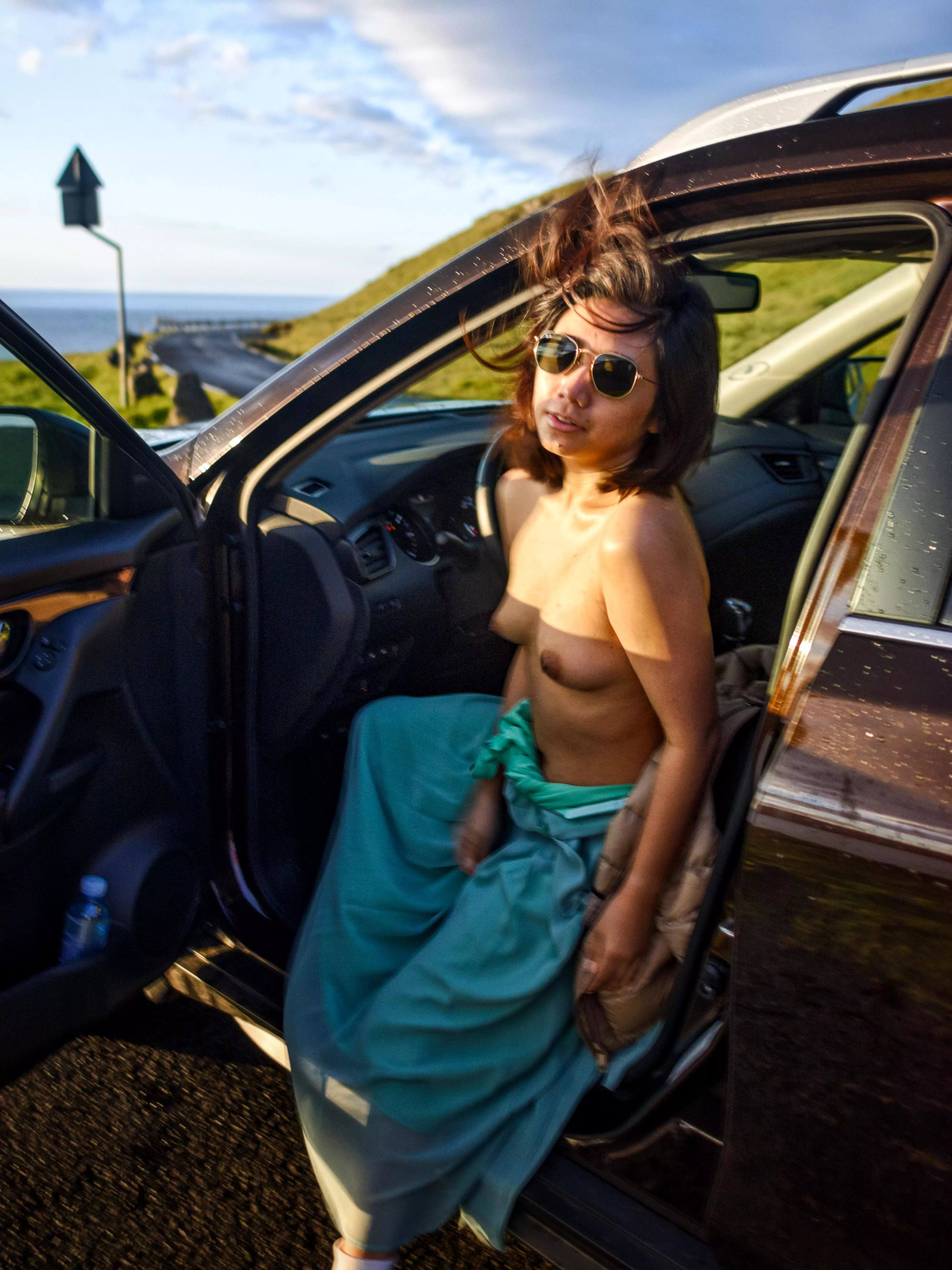 Sun's out boobs out posted by DCismyname