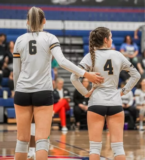 Volleyball girls by cocknballs77