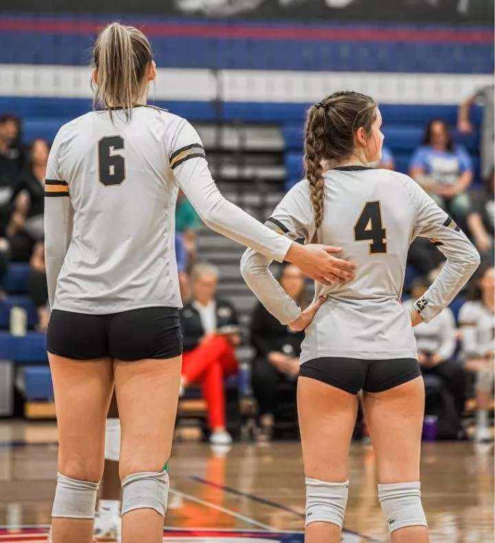 Volleyball girls posted by cocknballs77