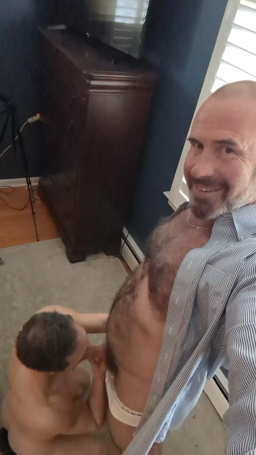 Who has a best friend who helps start your day off the right way (48) (40) posted by fitdad_dan